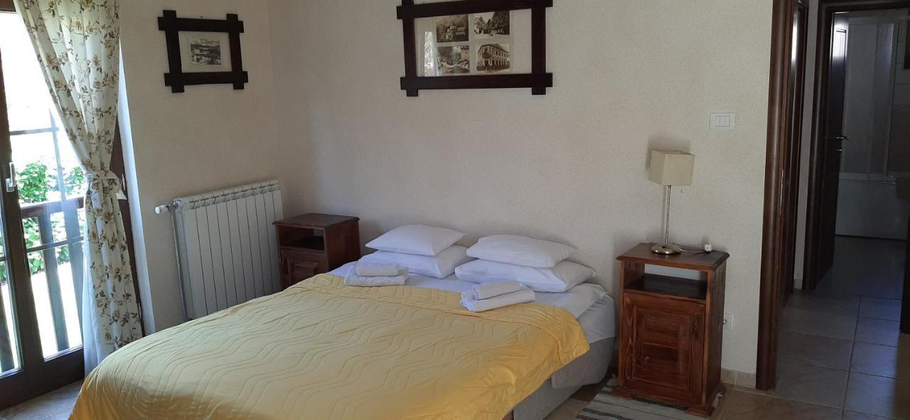 Rooms And Apartmants Mirovic Колашин Экстерьер фото