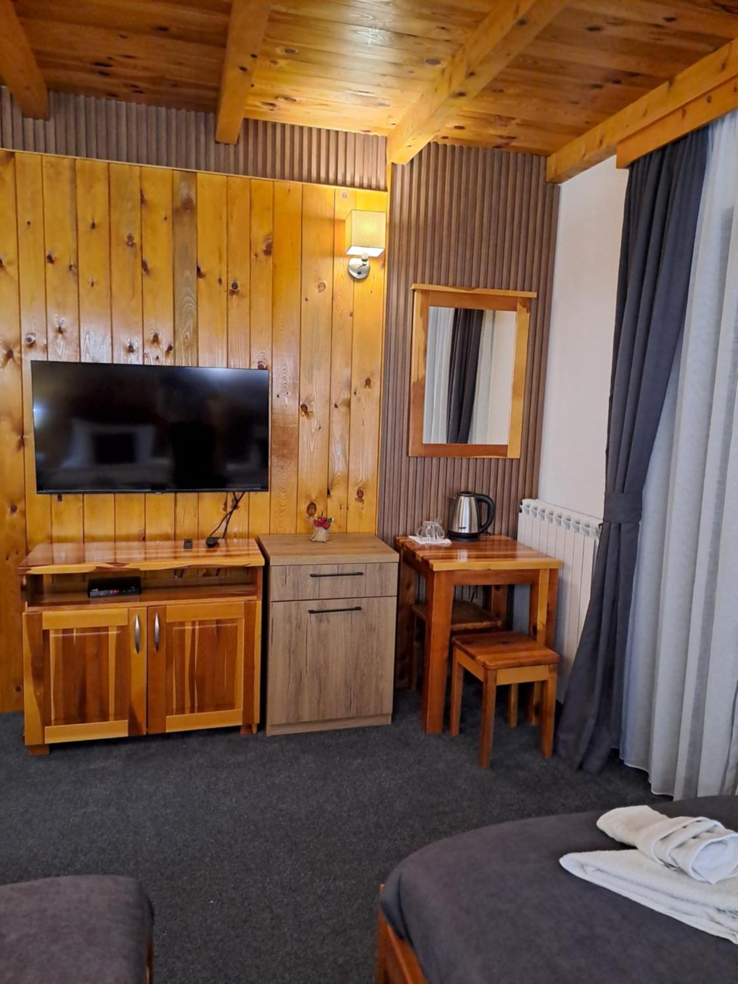 Rooms And Apartmants Mirovic Колашин Экстерьер фото